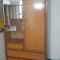 کمد چوبی  محکم جنس عالی بدون ایراد بافق