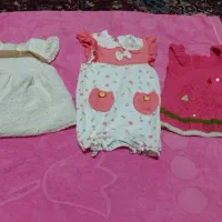 چندتا وسیله نوزادبصورت یکجا|کفش و لباس بچه|اردکان, |دیوار