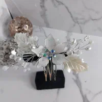 شانه شینیون و تاج