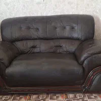 مبل راحتی  کارکرده چرمی ۷نفره