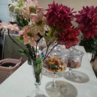 گل و گلدان