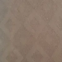 موکت قهوه ای رنگ در حد نو