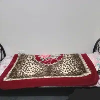 تخت و میز غذاخوری
