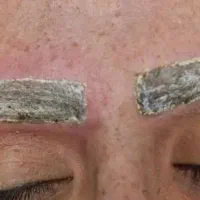 همکاری در سالن ارایشگری