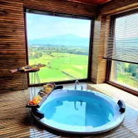 کلبه Vip با جکوزی داخل لفور