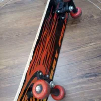 اسکیت سایزلارج+اسکیت برد|دوچرخه، اسکیت، اسکوتر|هشتگرد, شهرک دریا|دیوار