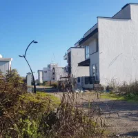 300-متر-زمین-با-پروانه-داخل-مجموعه