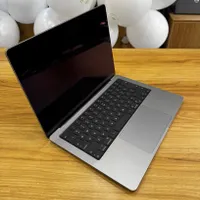 chip m1 pro14 inch R32 H1tb gpu 16gb