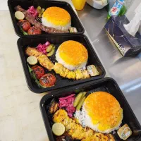 استخدام همکار پرانرژی در رستوران روژین|استخدام خدمات فروشگاه و رستوران|هشتگرد, فاز ۱ مهستان|دیوار