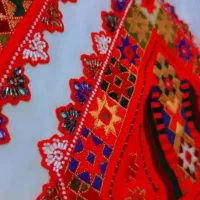 کوریشی اینه|لباس|سرباز, |دیوار