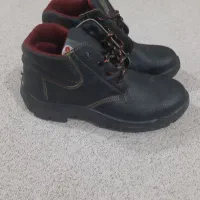 کفش ایمنی کاوه|کیف، کفش، کمربند|دوگنبدان, |دیوار