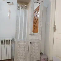جاکفشی و جالباسی و کمد ایستاده