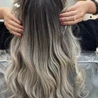 مدل لایت کاملا طبیعی جهت تدریس هنرجو|خدمات آرایشگری و زیبایی|شیراز, پودنک|دیوار