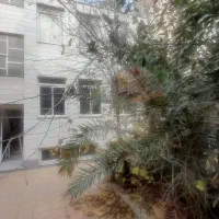 ۲۰۷ متر ماشین رو با زیرزمین / جهت سکونت و کار