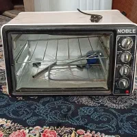 توستر سالم فقط شیشه جلوش شکسته