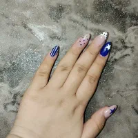 تخفیف ویژه کاشت ناخن فقط۴۰۰