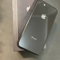 iphone 8  256 لازَروَرَقی