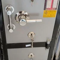 گاوصندوق مدل 250 بلند 28 فولادی