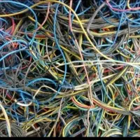 خرید انواع ضایعات شما حتی به  مقدار کم خریداریم|خدمات پیشه و مهارت|قم, نخودی|دیوار