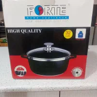 قابلمه در ظروف آشپزخانه