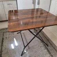 میز ناهار خوری بدون صندل مربع و گرد