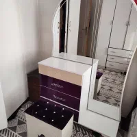 تختخواب و میز آرایش