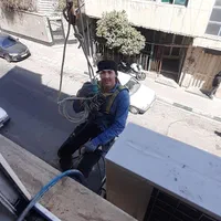 کاردرارتفاع پیچ روپلاک نماکفسابی شستشویی سنگ سابی|خدمات نظافت|تهران, ستارخان|دیوار