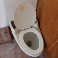 توالت فرنگی درجه یک قدیمی و بدون کارکرد|لوازم سرویس بهداشتی|بهبهان, |دیوار