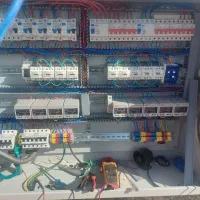 برقکار برق صنعتی تابلو برق ساختمان دیزل|خدمات پیشه و مهارت|دلیجان, |دیوار