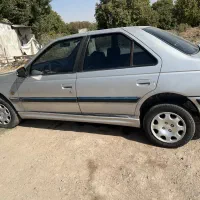 پژو نقره ای