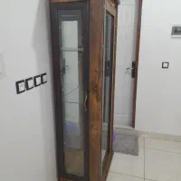 یک عدد ویترین طرح آنتیک درحد نو بدون خط وخش