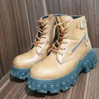 کفش نیم بوت