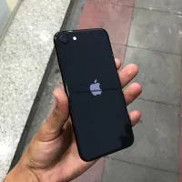ایفون se 2020