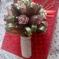 دسته گل یخی با جعبه بله برون|گل مصنوعی|ایلام, |دیوار