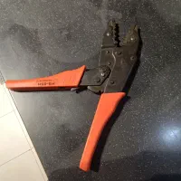 انبر پرس فیش