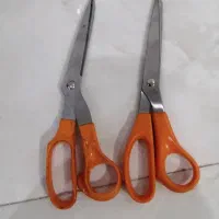 تعدادی قیچی