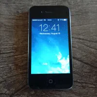 آیفون 4 نایاب 16GB