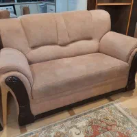 مبل 5 نفره  ومیز ناهار خوری  6 نفره