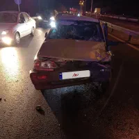 ماشین تصادفی|خودرو سواری و وانت|قم, چهل درخت|دیوار