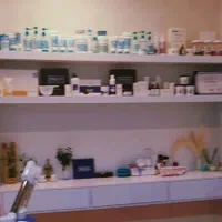 شلف دیواری کاملا سالم|کتابخانه، شلف، قفسههای دیواری|مرودشت, پشت سایپا|دیوار