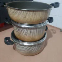 تعدای قابلمه کار کرده