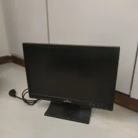 مانیتور ۱۹ اینچ تمیز - پورت VGA