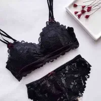 لباس زیر زنانه