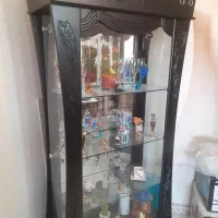 ویترین چوبی قهوه ای سوخته|بوفه، ویترین، کنسول|پردیس, فاز ۳|دیوار