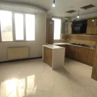 ۴۲ متر با پارکینگ و انباری تک واحدی طبقه ۳ واقعی