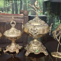 تعدادی ظرف برنجی نو