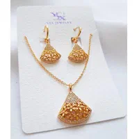 نیمست زنجیری طلایی، انتخاب ناب و کیوت|بدلیجات|اسلام‌شهر, صادقیه|دیوار