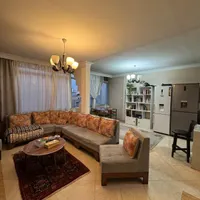 دنبال همخونه خانم - ۹۰ متر دو خواب کریمخان