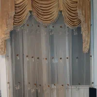 پرده حریر گل رز با زیرپرده و والان و لوازم جانبیش