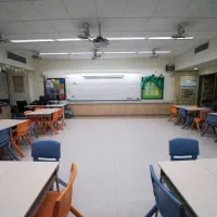 استخدام مدرس زبان